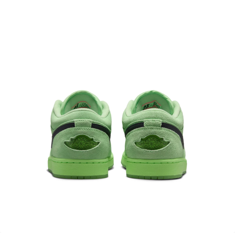 Jordan Low-Top Sneakers – Light Green & Black
