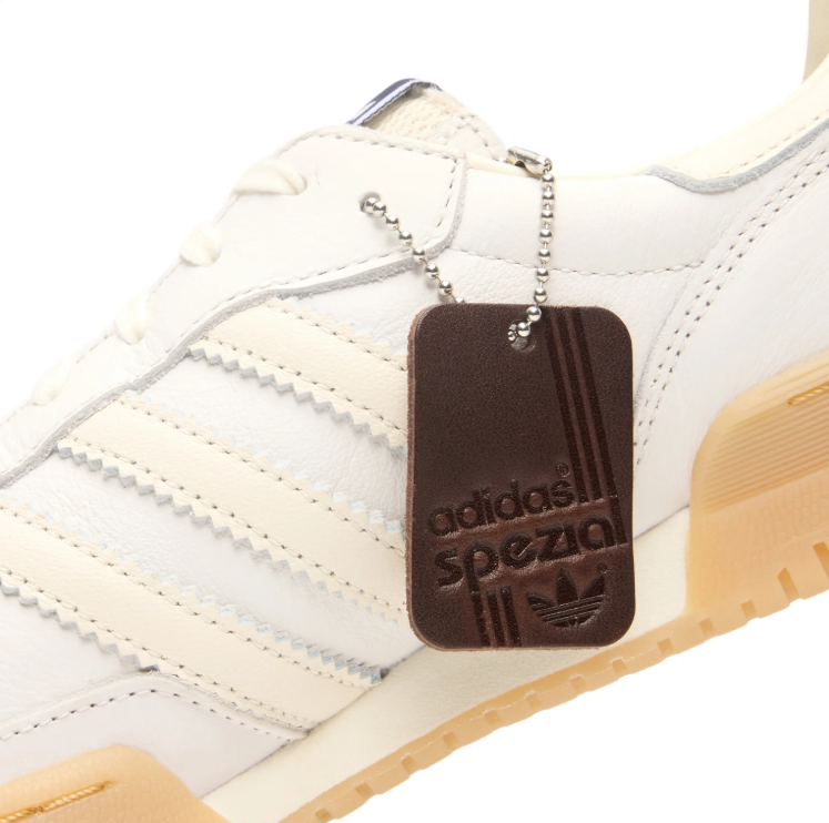 adidas Low-Top Sneakers – Off-White, Cream & Gum