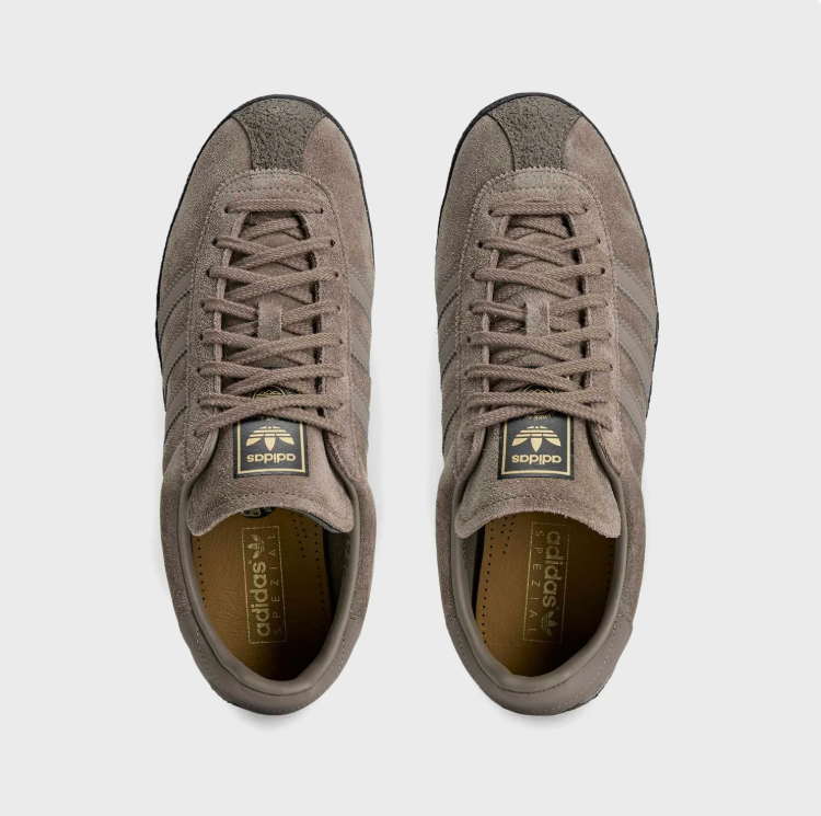 adidas Low-Top Sneakers – Taupe & Black Textured Detail
