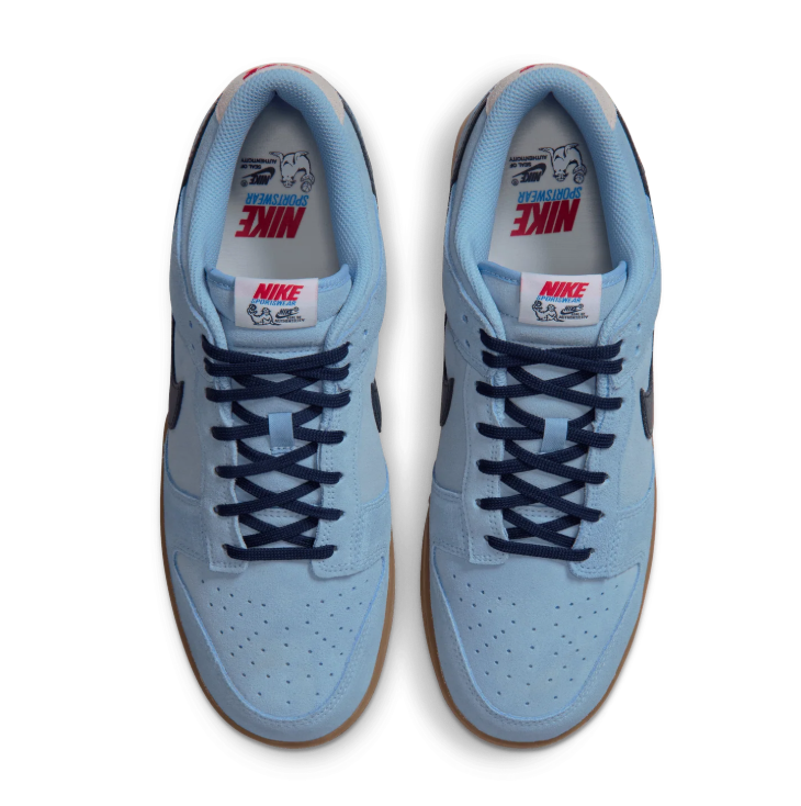 Nike Low-Top Sneakers – Light Blue, Navy & Gum