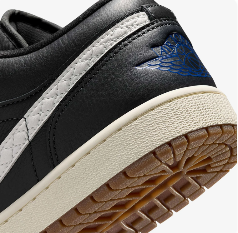 Jordan Low-Top Sneakers – Black & White Quilted Detail