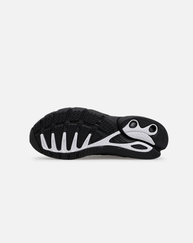 adidas Low-Top Sneakers – Black & Silver