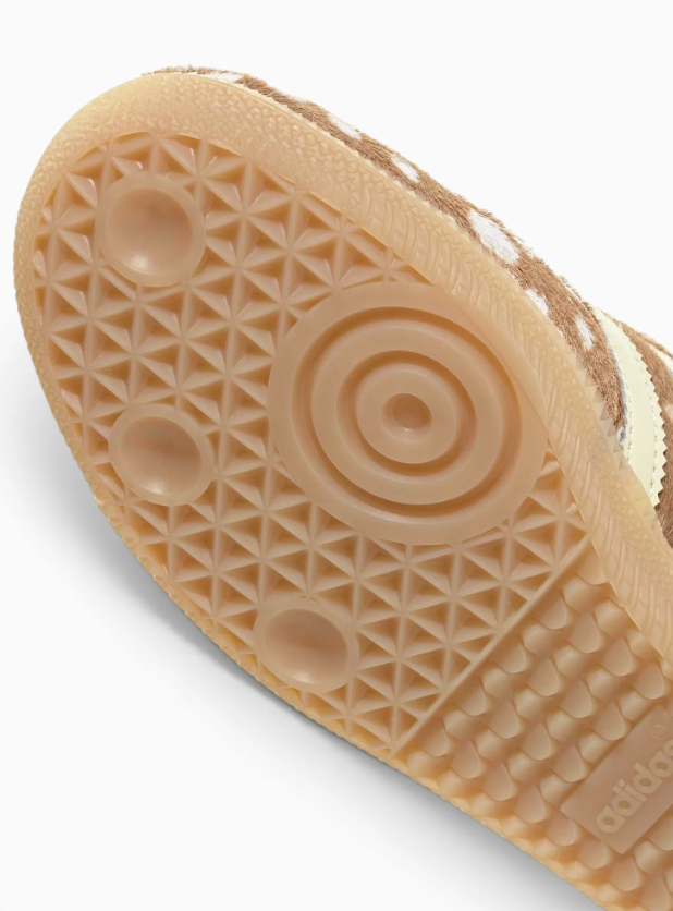 adidas Low-Top Sneakers – Brown & Pink