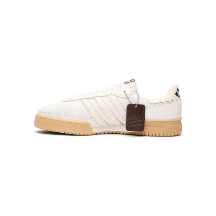 adidas Low-Top Sneakers – Off-White, Cream & Gum